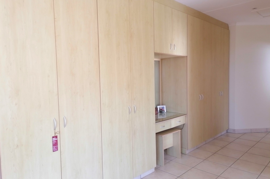 4 Bedroom Property for Sale in Stilbaai Wes Western Cape